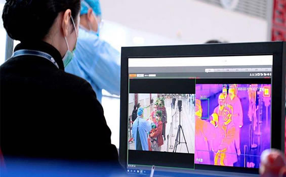 Intelligent dual-light infrared temperature screening system