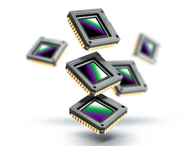Unprecedented thermal sensor sensitivity < 40 mK NETD