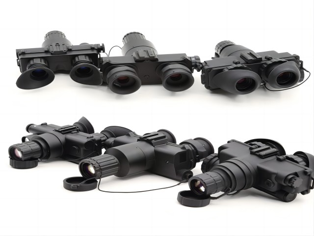PVS7 night vision goggles
